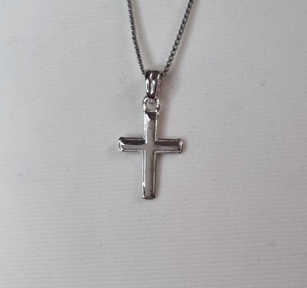 Silfur kross með með 0,5mm kanti No 6