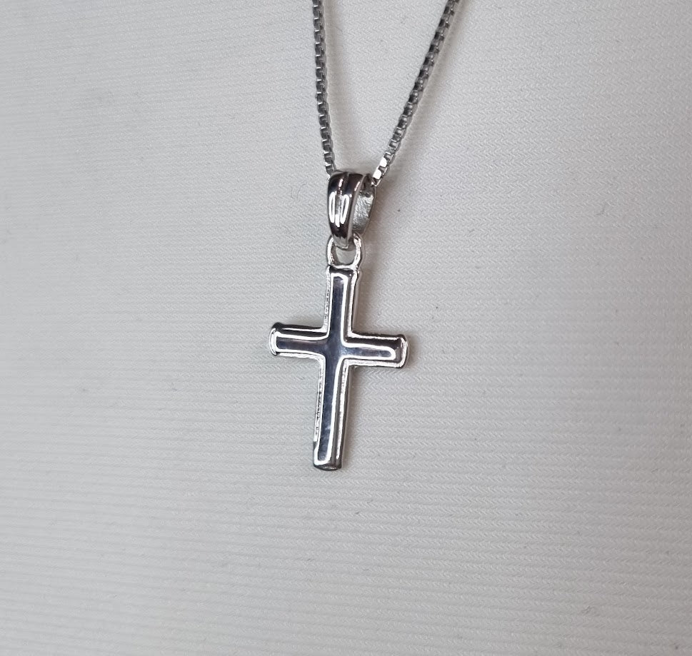 Silfur kross með með 0,5mm kanti No 6