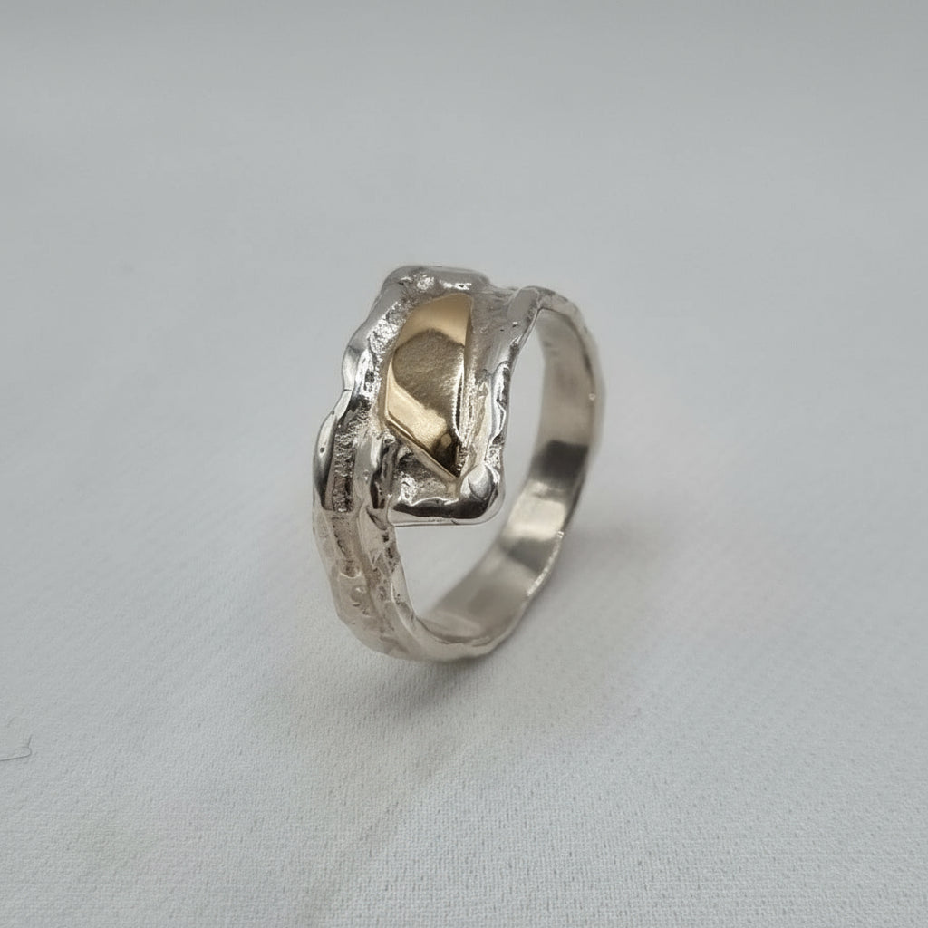 Silfur hringur með 14 kt gulli no 16