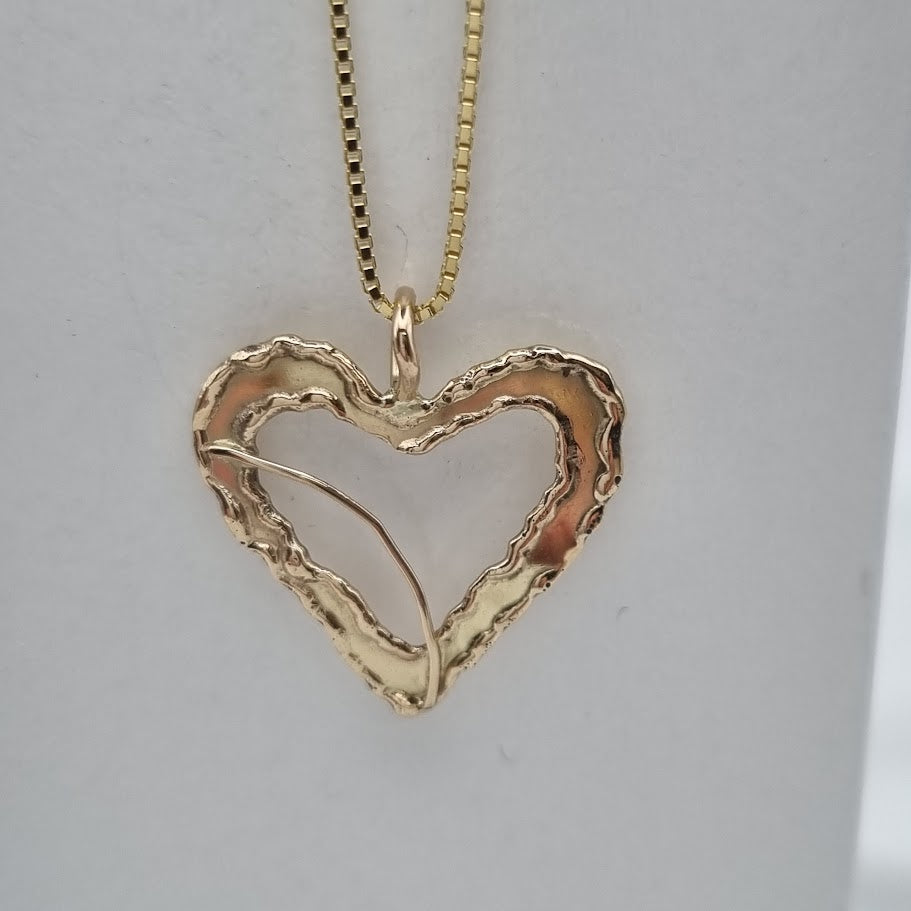 Gull hálsmen hjarta No 6
