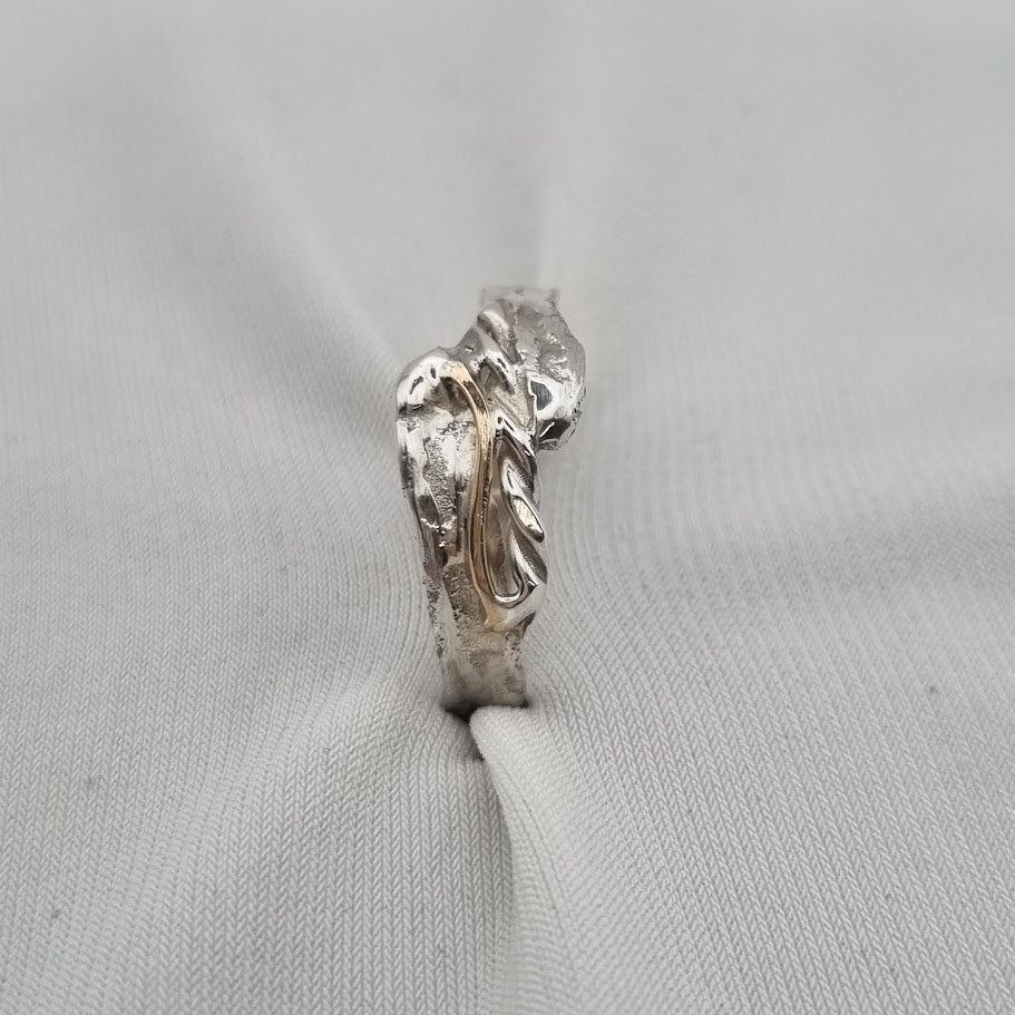 Silfur hringur með 14kt gulli No 11