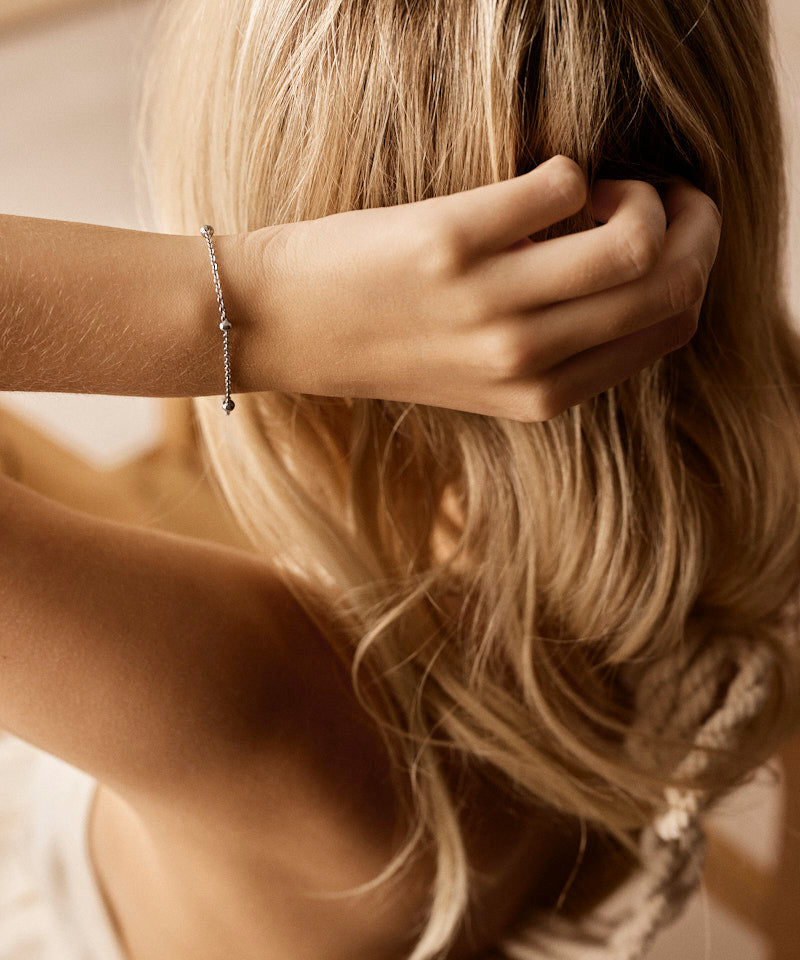 BLOMDAHL stál armband með kúlum