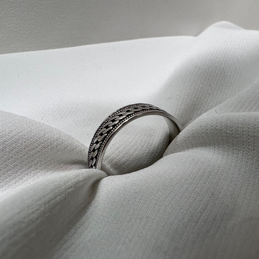 Oxyderaður silfur hringur kaðlamynstur