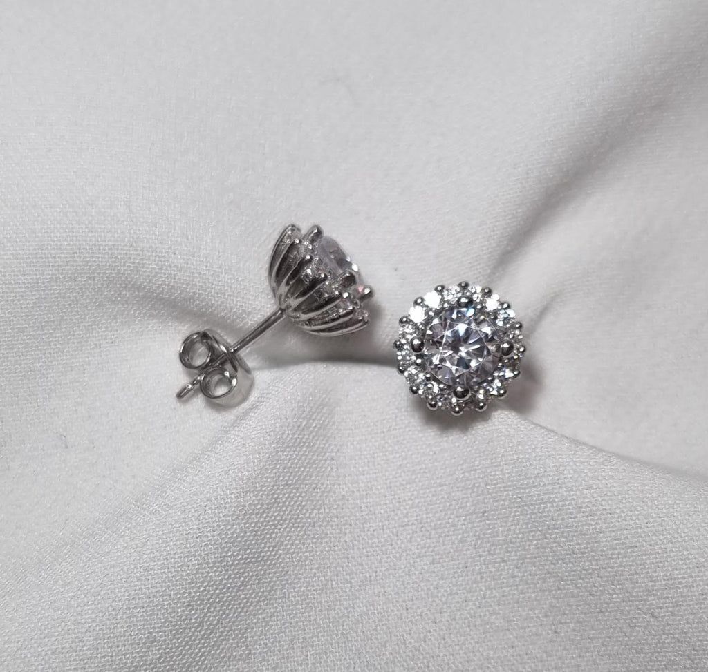 Silfur eyrnalokkar 8,5mm með zirkonsteinum