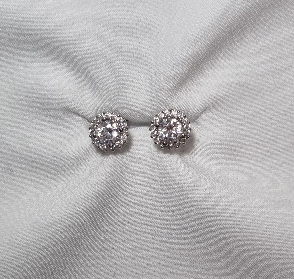 Silfur eyrnalokkar 8,5mm með zirkonsteinum